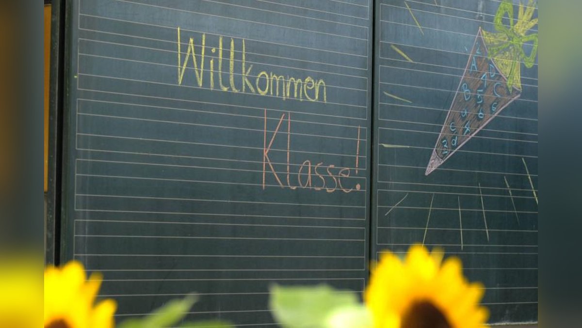 Bildung in der Einwanderungsgesellschaft Wie geflüchtete Kinder und Jugendliche erfolgreich ins Schulsystem integriert werden können