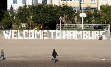 Viele Jahre später: Menschen mit Fluchtgeschichte in Hamburg