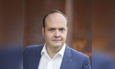 Robin Alexander: „Die letzte Chance. Der neue Kanzler und der Kampf um die Demokratie“