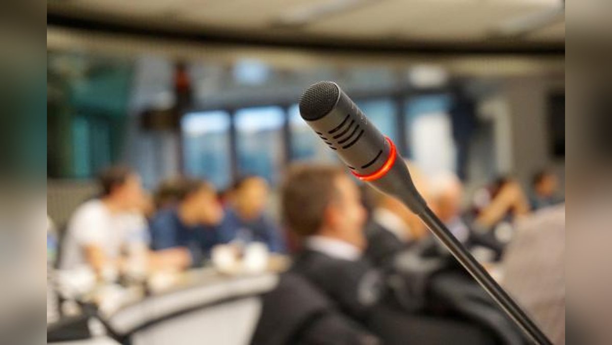 Menschen gewinnen, Vertrauen schaffen: Überzeugend auftreten in der Kommunalpolitik