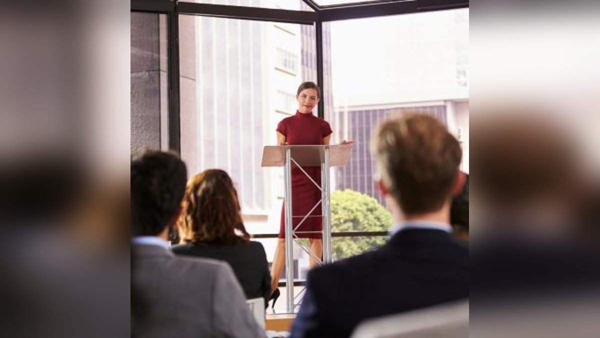 Mit Mut und Eloquenz nach vorn! Rhetorik Aufbauseminar
