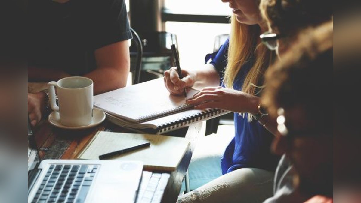 DIGITAL, SMART-CITY und KI: Wie wir unsere Städte und Gemeinden attraktiver machen können!