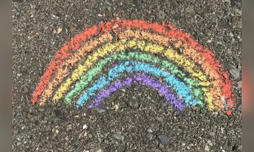 Sichtbarkeit und Sicherheit: Die Auswirkungen rechter Gegenmobilisierungen auf Pride-Teilnehmende in Sachsen