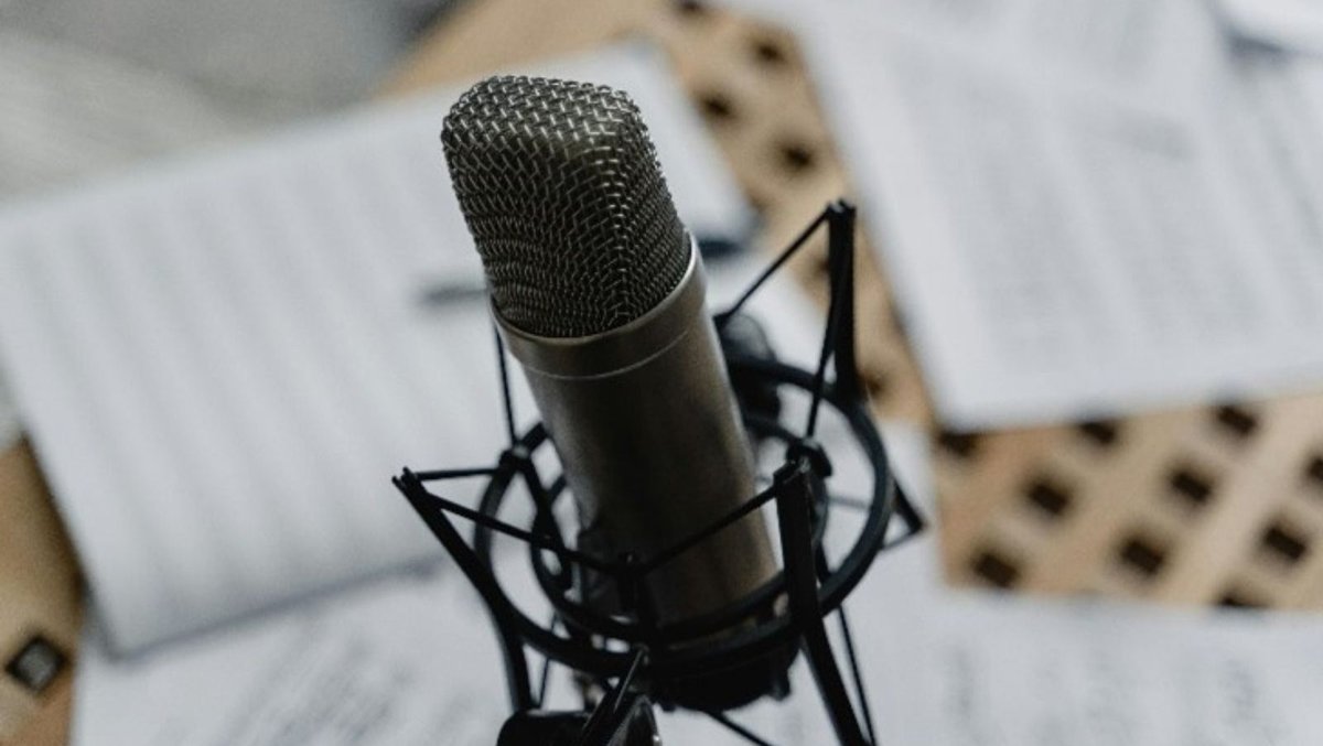 Schülerzeitung goes Podcast: Wie du Geschichten fürs Hören erzählst