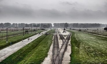 Auschwitz – Erkundungen und Annäherungen