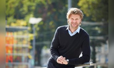 „Politische Rhetorik: Noch besser wirken. Noch souveräner und überzeugender auftreten.“