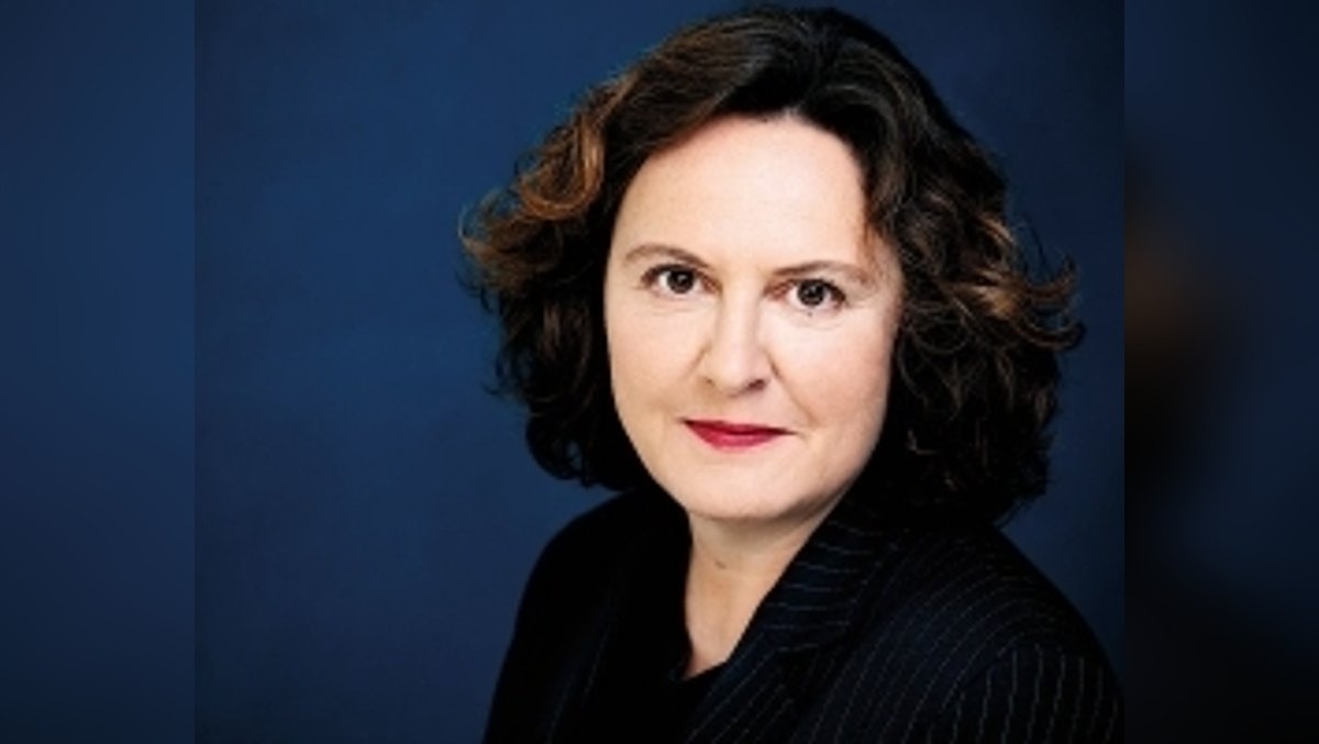Jana Hensel: „Es war einmal ein Land. Warum sich der Osten von der Demokratie verabschiedet“