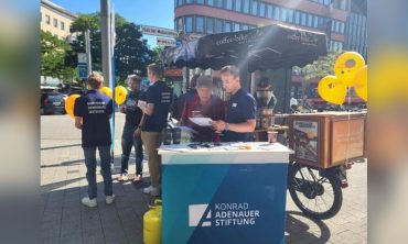 Ein Kaffee auf die Demokratie!