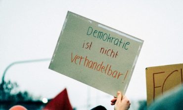 Grund- und Freiheitsrechte unter Druck