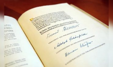 Das Grundgesetz: Multimediale Live-Dokumentation